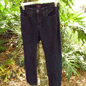 Not your Daughters Jeans womens size 8 Mid rise Dark wash Very good condition